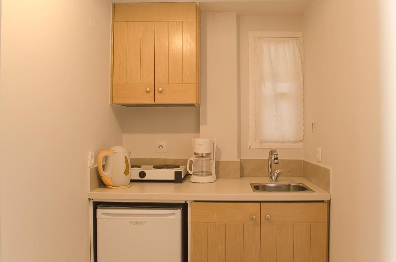 Kalypso Studios & Rooms Палеохора Экстерьер фото